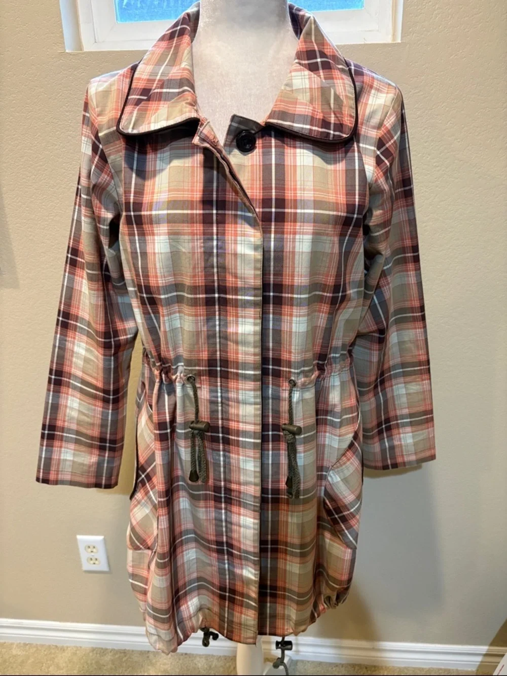 Plaid Button-Front Women's Jacket in Brown/Red and Cream Tie Waist & Hem-EU 44/M